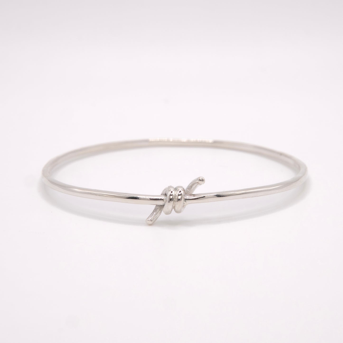 Knot bangle