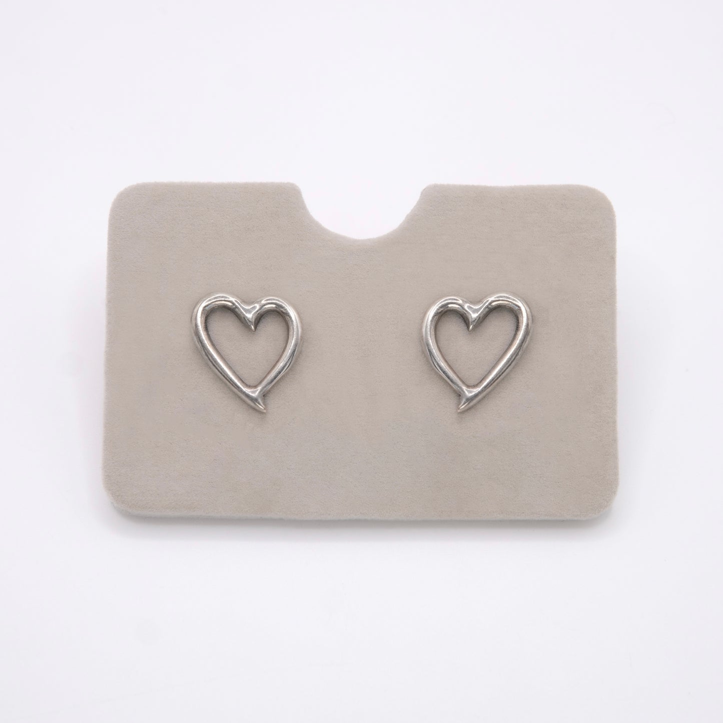 Open heart stud earrings