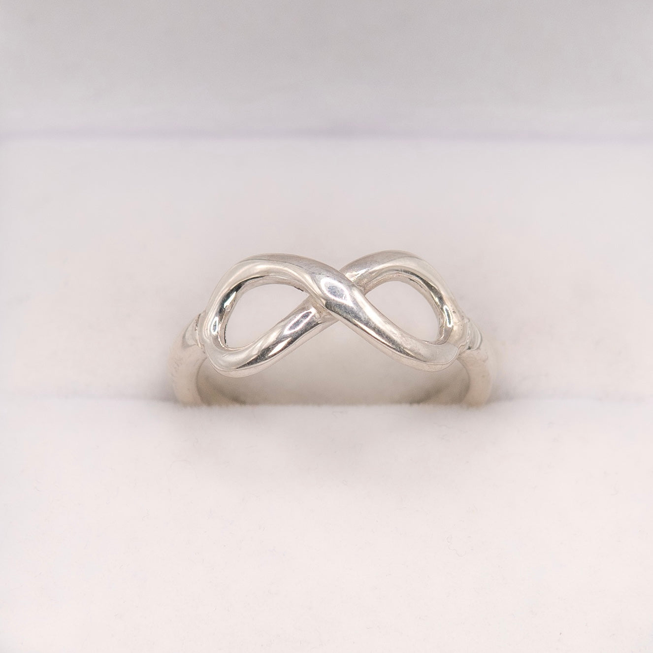 Infinity ring