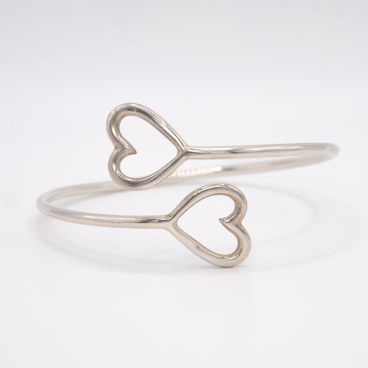 Open heart bangle